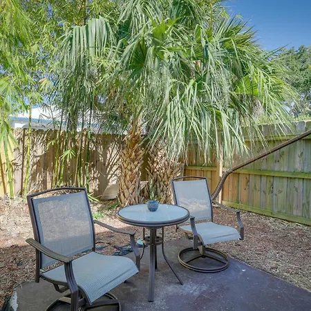 Breezy Cape Canaveral Townhome About 1 Mi To Beach!